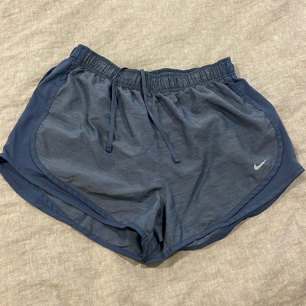 Nike Shorts Size Large
